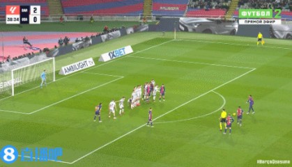 可惜！费兰-托雷斯任意球直接攻门击中横梁！险些梅开二度